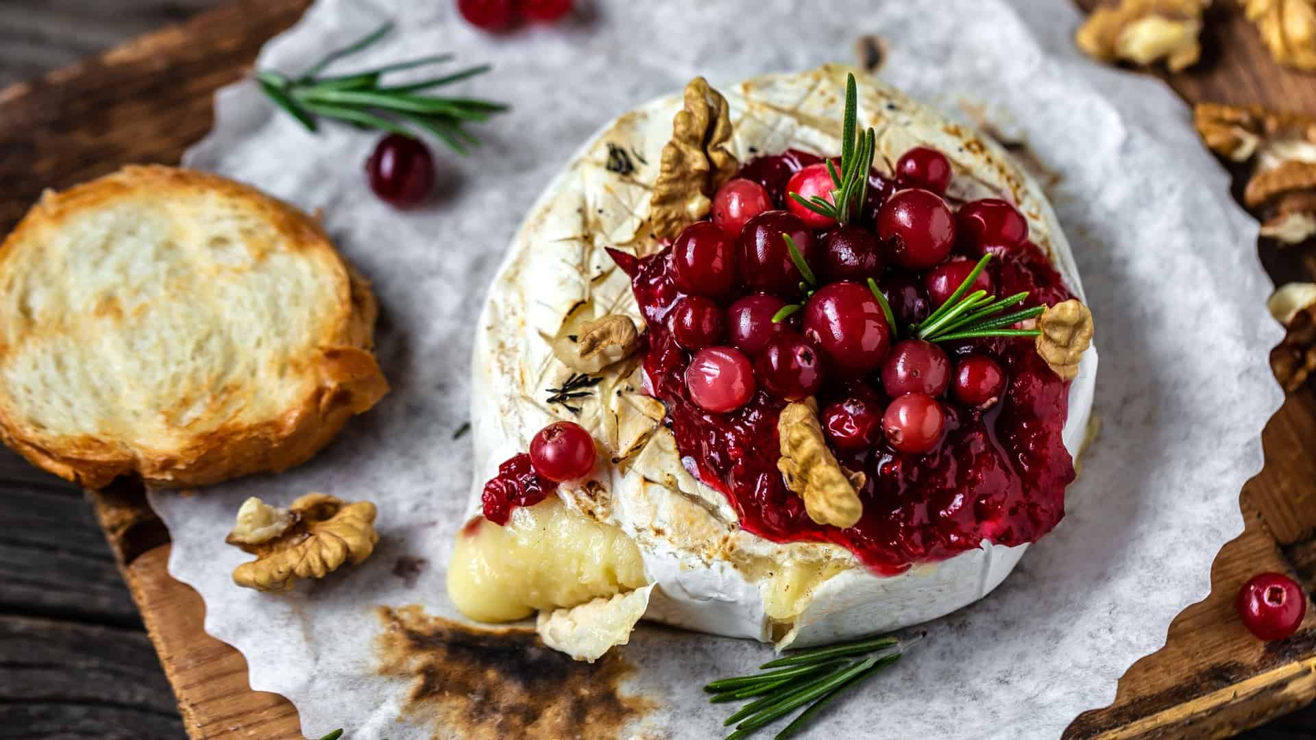 Baked brie with cranberries