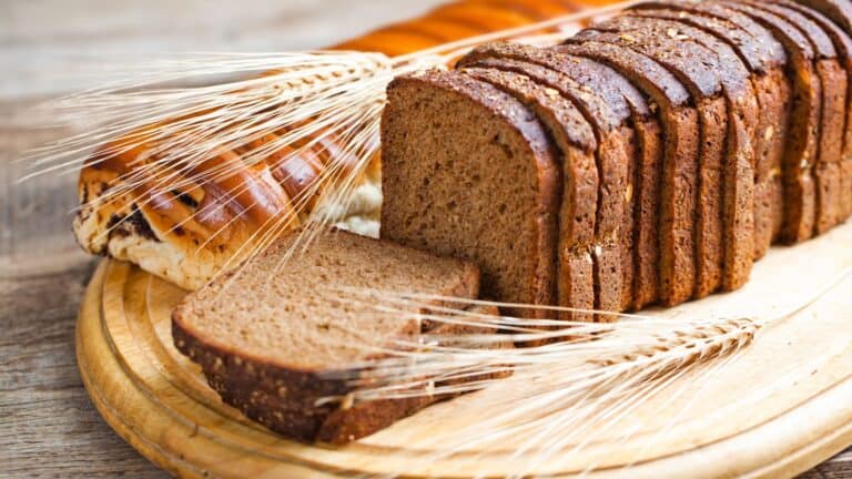 The Difference Between Sourdough and Regular Bread