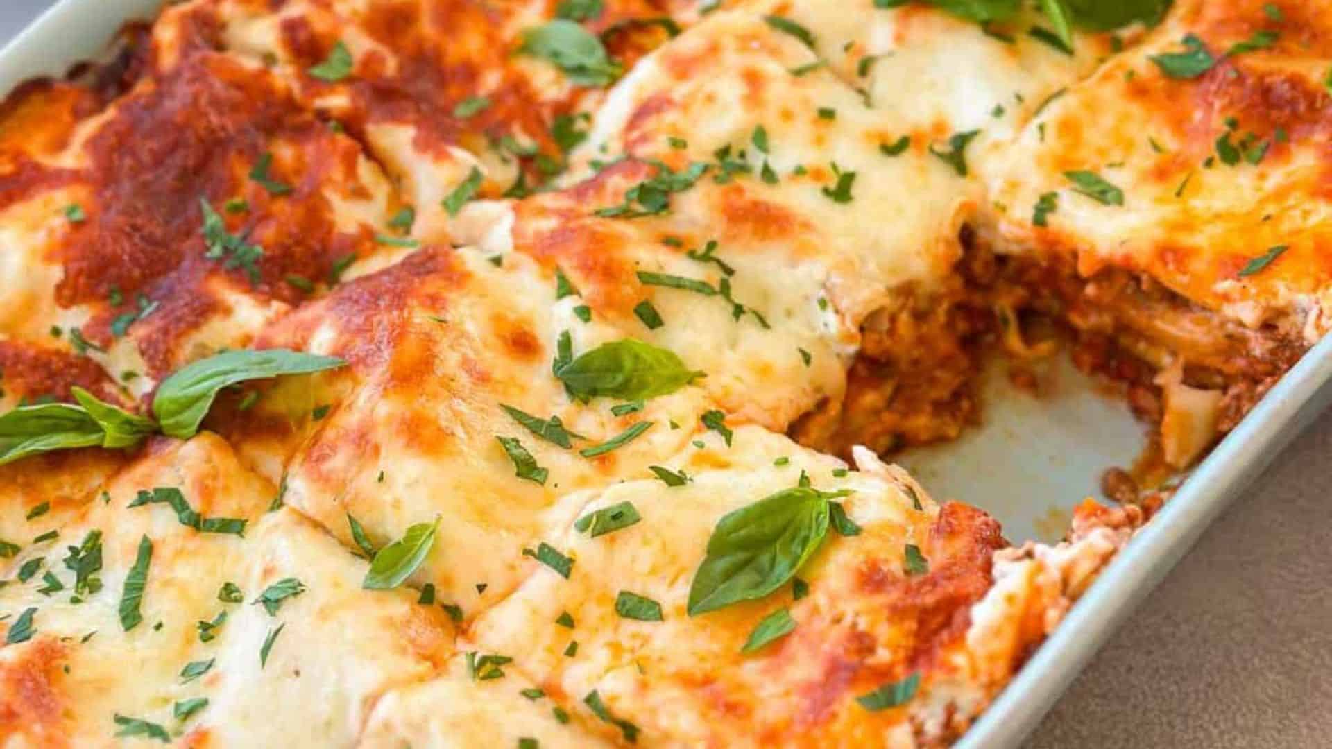 Authentic Italian Lasagna with Béchamel Sauce