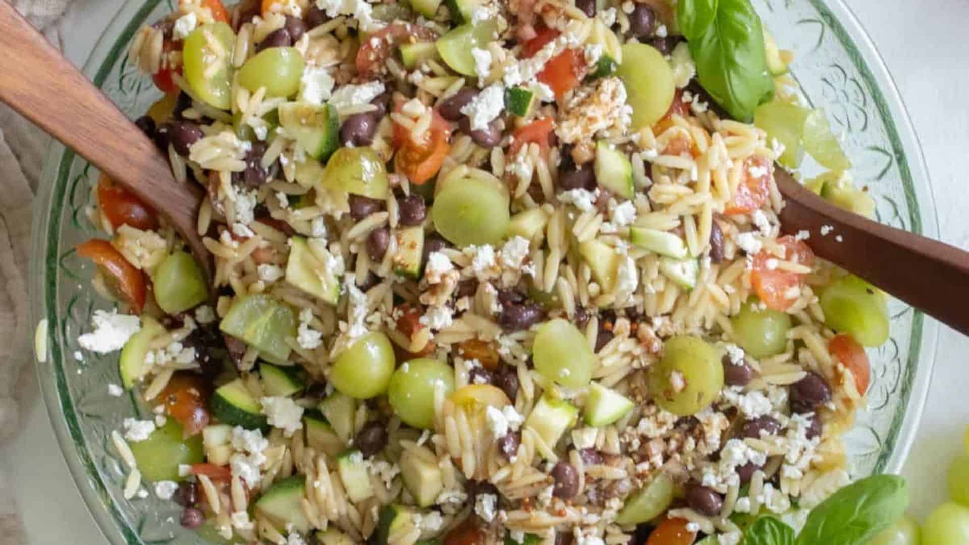 Mediterranean Orzo Salad with Grapes