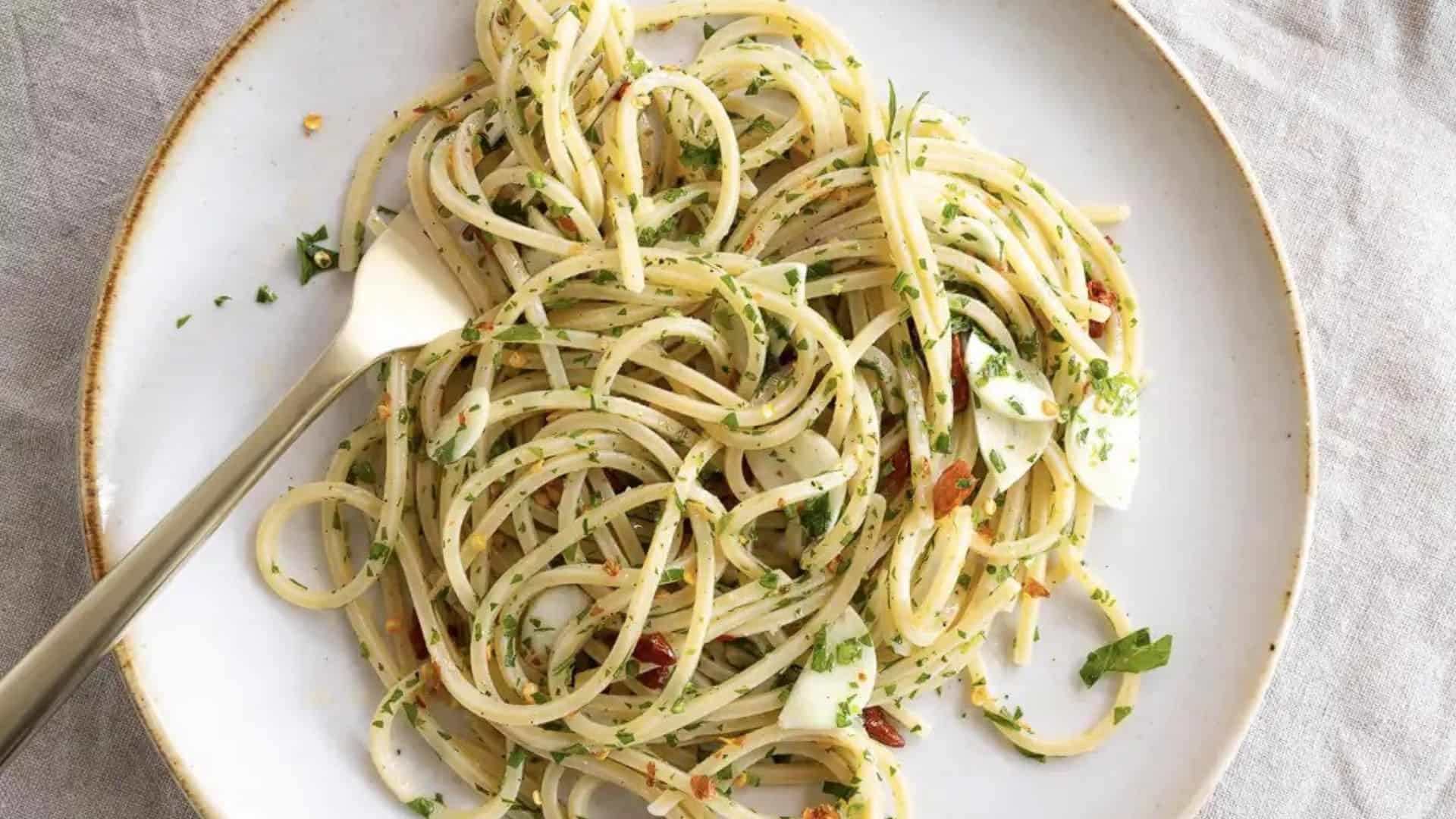 Spaghetti with Garlic, Oil, and Chili Pepper